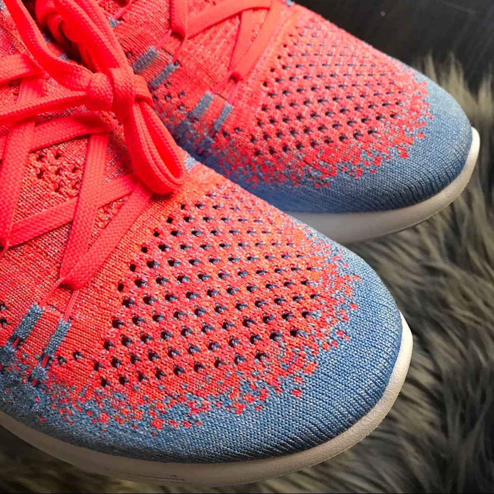 NEW 🍉 NIKE FLYKNIT LUNAREPIC - Picture 7 of 8